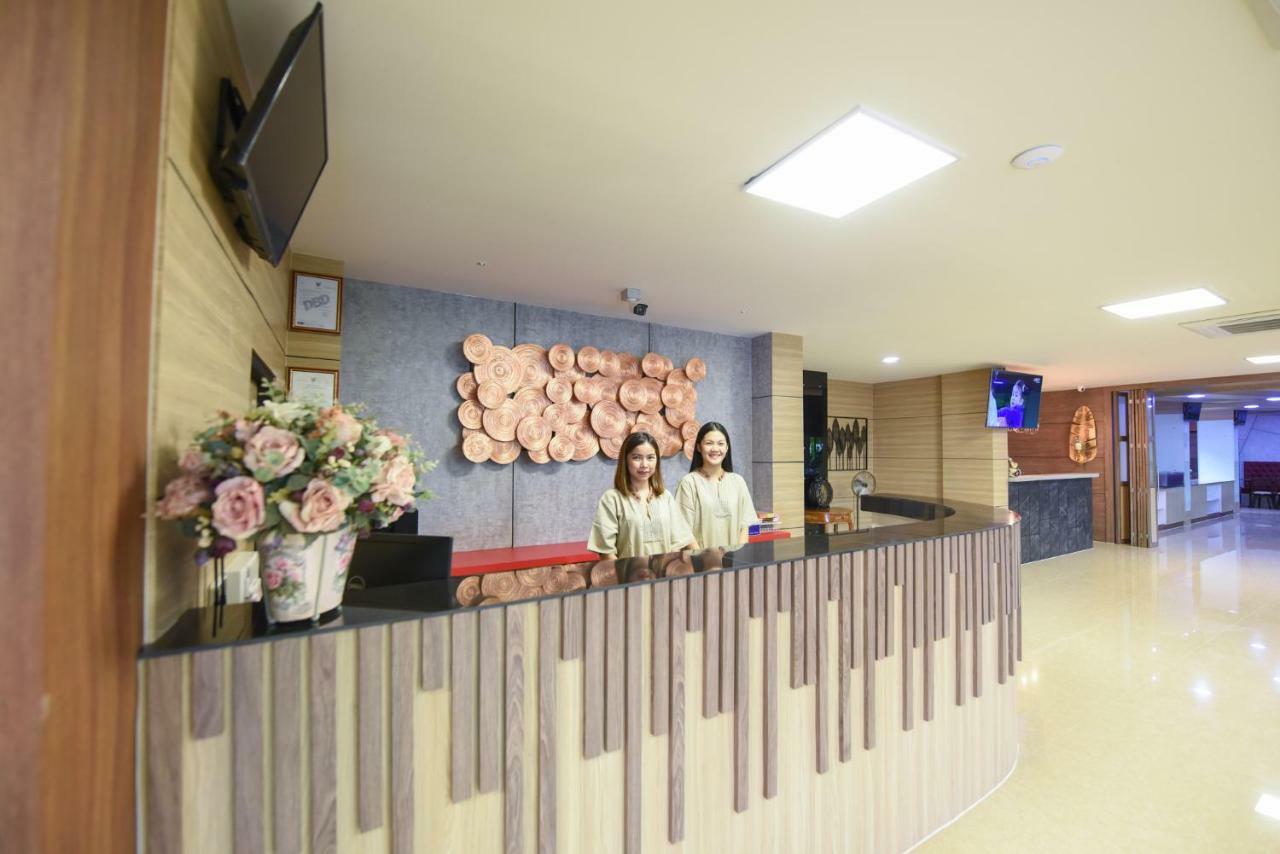 אובון רטצ'תאני Wish Hotel Ubon מראה חיצוני תמונה