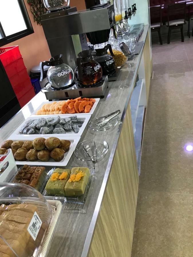 אובון רטצ'תאני Wish Hotel Ubon מראה חיצוני תמונה